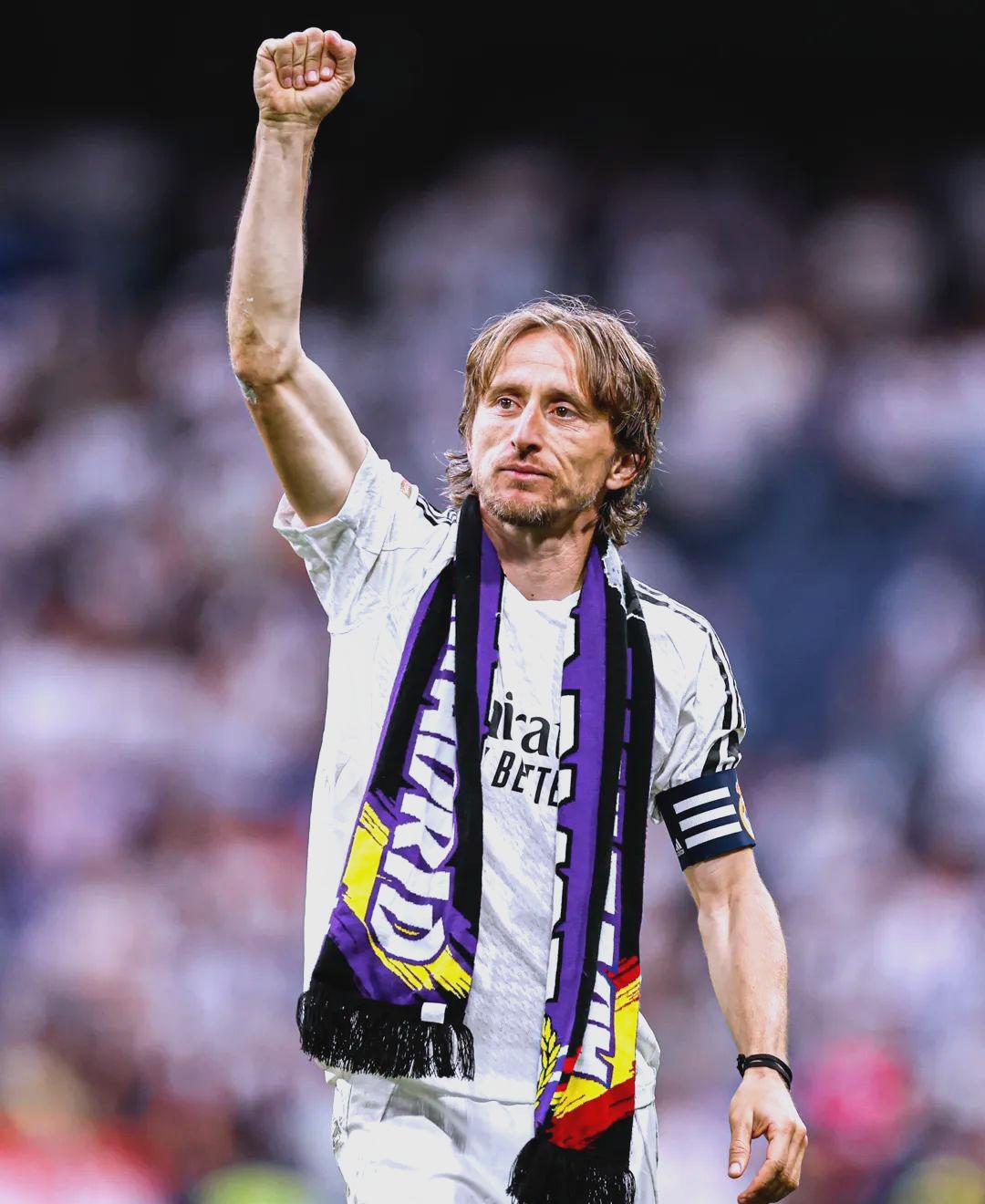 活塞本赛季前16场就拿下14胜，追平23-24赛季总胜场