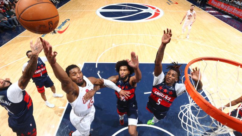 恍如隔世，巴萨上一次在诺坎普比赛法蒂双响，登贝莱助攻